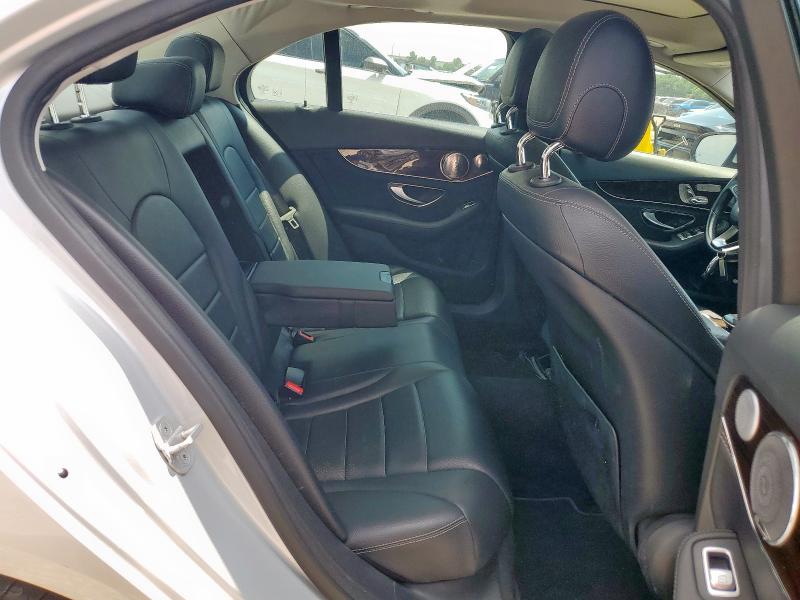 55SWF4KB7FU000567 - 2015 MERCEDES-BENZ C 300 4MATIC SILVER photo 10