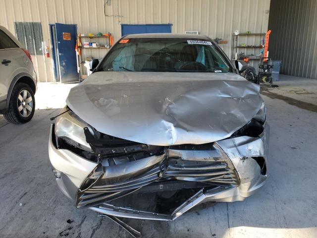 4T1BF1FK8HU718580 - 2017 TOYOTA CAMRY LE SILVER photo 5