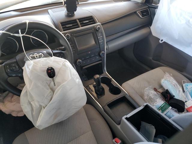 4T1BF1FK8HU718580 - 2017 TOYOTA CAMRY LE SILVER photo 8