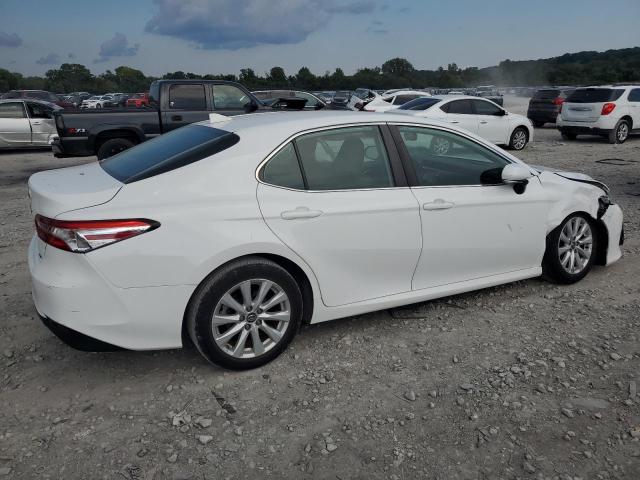 4T1B11HK8KU849964 - 2019 TOYOTA CAMRY L WHITE photo 3
