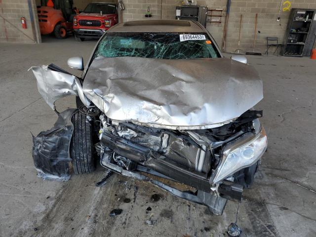 4T1BK3DB1BU388413 - 2011 TOYOTA AVALON BASE 银色 照片 5