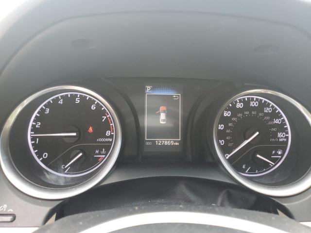 4T1B11HK9JU519877 - 2018 TOYOTA CAMRY L SILVER photo 9