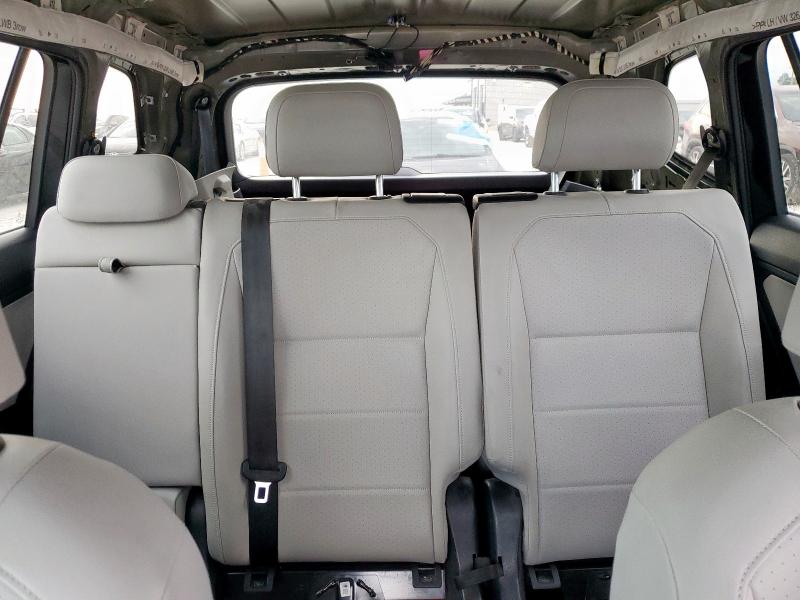 3VV3B7AX4MM042039 - 2021 VOLKSWAGEN TIGUAN SE Qara foto 10