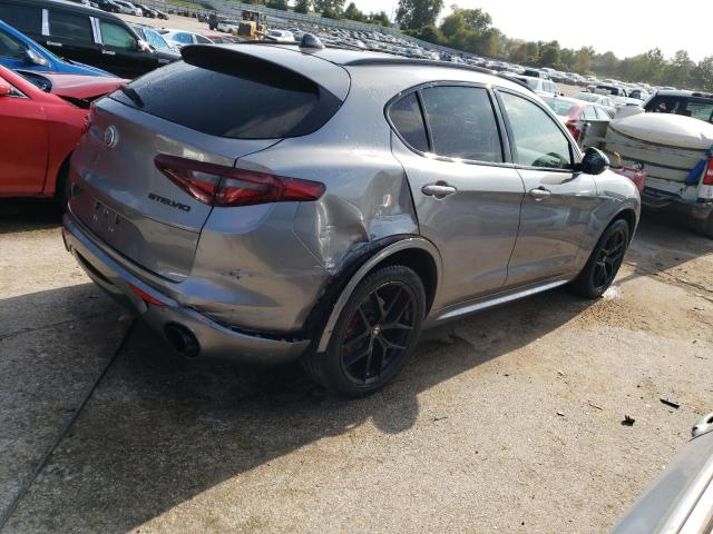 ZASPAKAN7L7C76065 - 2020 ALFA ROMEO STELVIO SILVER photo 3