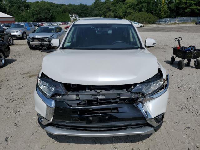 JA4AZ3A31HZ027360 - 2017 MITSUBISHI OUTLANDER SE WHITE photo 5