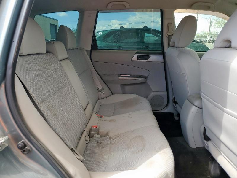 JF2SHBAC2CH446468 - 2012 SUBA FORESTER 2.5X GRAY photo 11