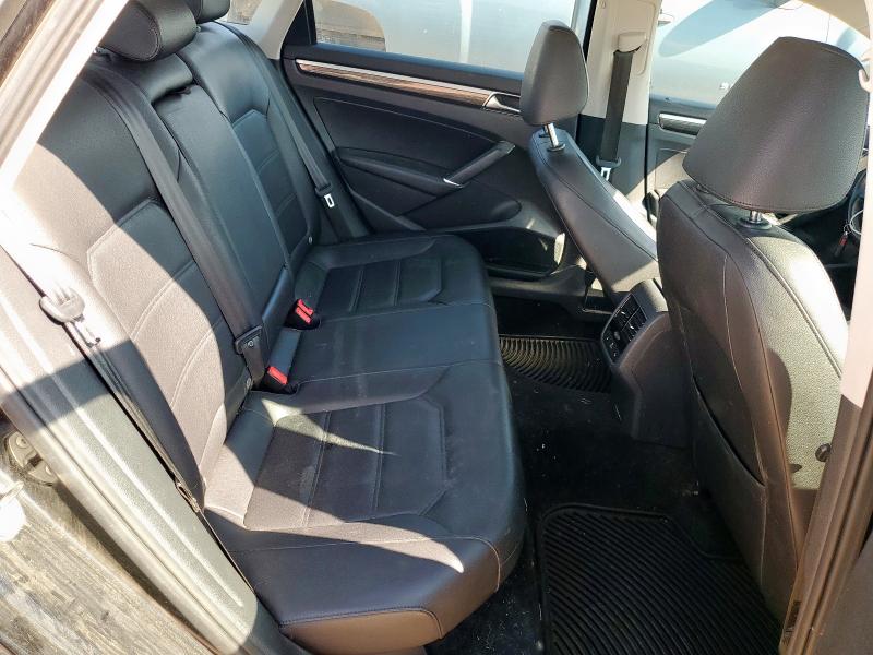 1VWBA7A38JC050519 - 2018 VOLKSWAGEN PASSAT SE Черный фото 10