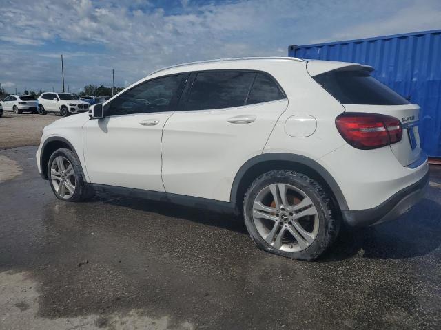 WDCTG4EBXKU018490 - 2019 MERCEDES-BENZ GLA 250 Ağ foto 2