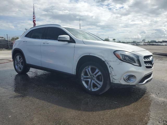 WDCTG4EBXKU018490 - 2019 MERCEDES-BENZ GLA 250 Ağ foto 4