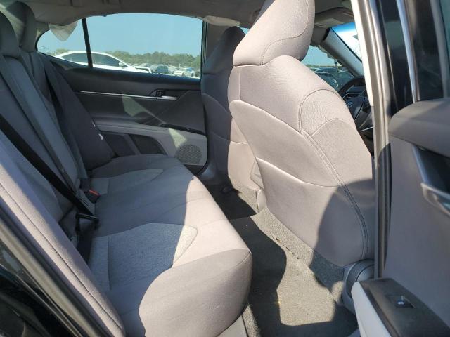 4T1B11HK6JU582970 - 2018 TOYOTA CAMRY L BLACK photo 10