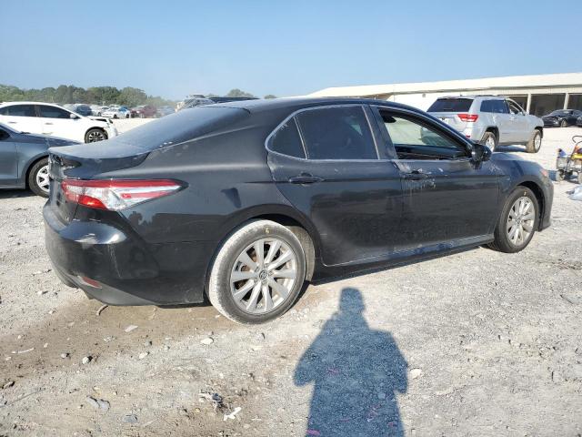4T1B11HK6JU582970 - 2018 TOYOTA CAMRY L BLACK photo 3