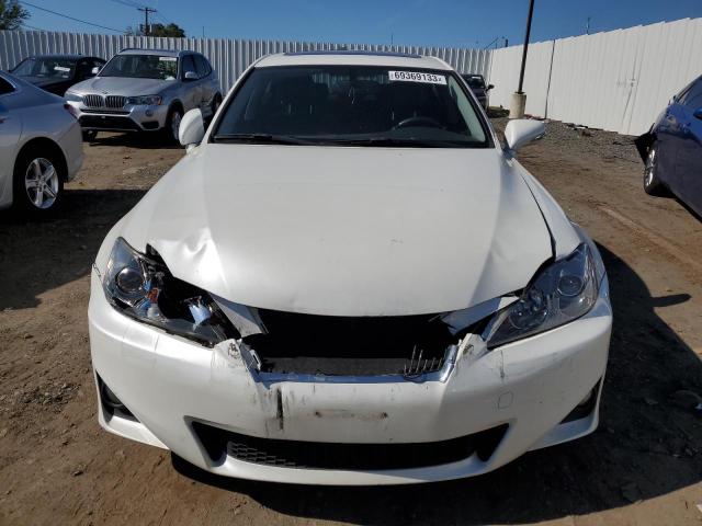 JTHCF5C20B5047782 - 2011 LEXUS IS 250 WHITE photo 5