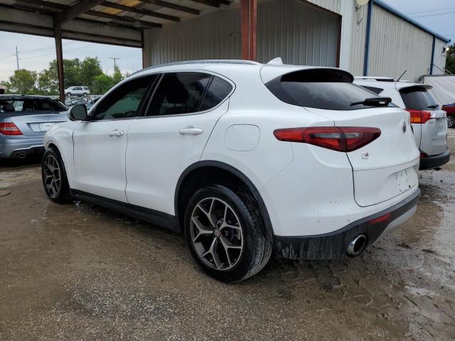 ZASPAKBN1K7C30745 - 2019 ALFA ROMEO STELVIO TI WHITE photo 2