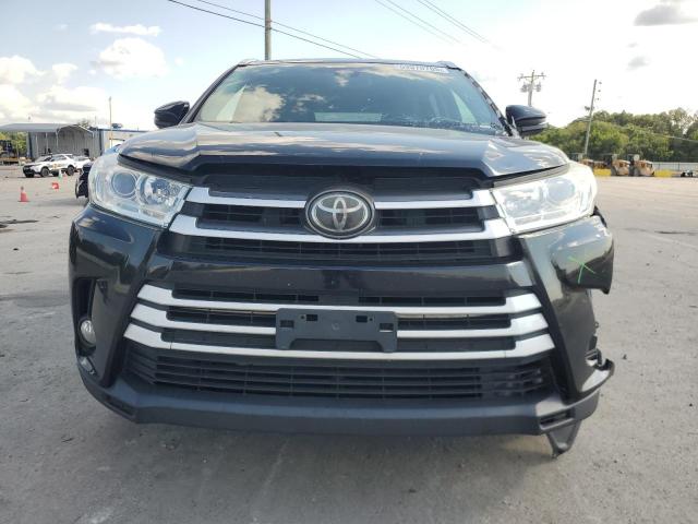 5TDKZRFH5JS530155 - 2018 TOYOTA HIGHLANDER SE 黑色 照片 5
