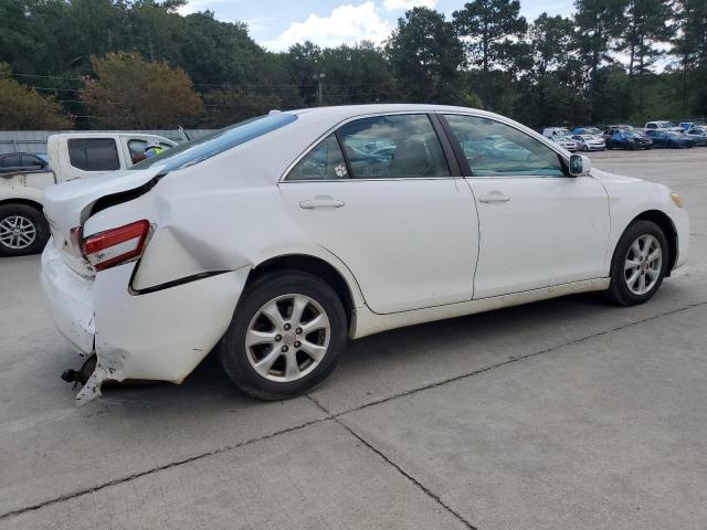 4T1BF3EK2BU582242 - 2011 TOYOTA CAMRY BASE Weiß Foto 3