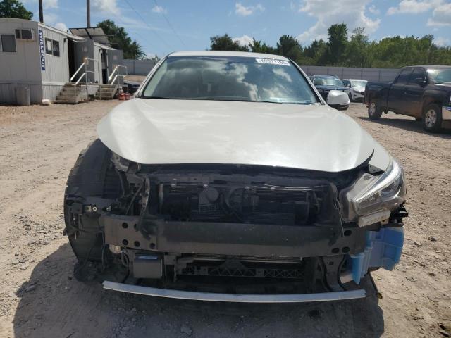 JN1EV7AP6JM353092 - 2018 INFINITI Q50 LUXE WHITE photo 5