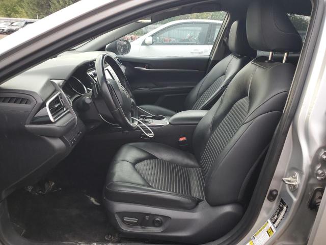 4T1B11HK4JU605338 - 2018 TOYOTA CAMRY L SILVER photo 7