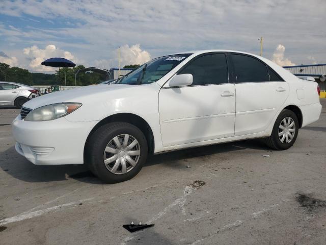 2005 TOYOTA CAMRY LE, null