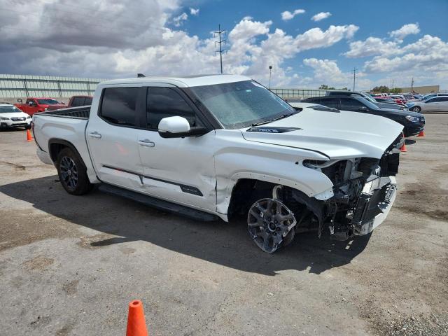 5TFNC5DB8RX042877 - 2024 TOYOTA TUNDRA CREWMAX PLATINUM თეთრი ფოტო 4