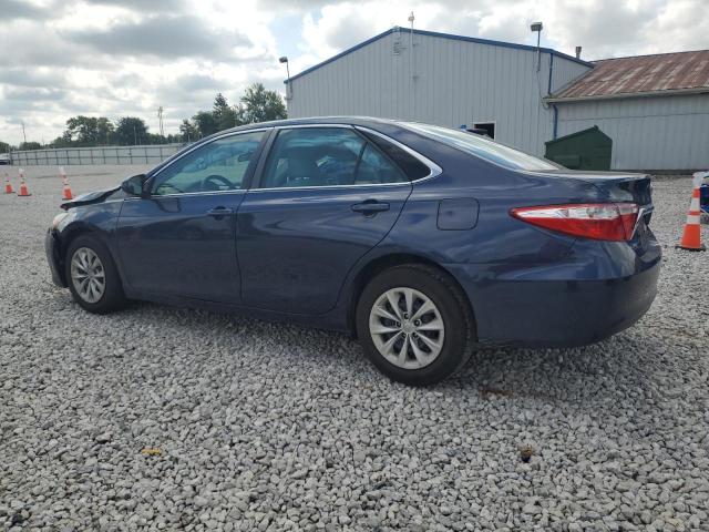 4T4BF1FK0GR556562 - 2016 TOYOTA CAMRY LE BLUE photo 2