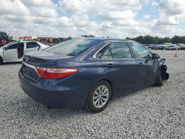 4T4BF1FK0GR556562 - 2016 TOYOTA CAMRY LE BLUE photo 3