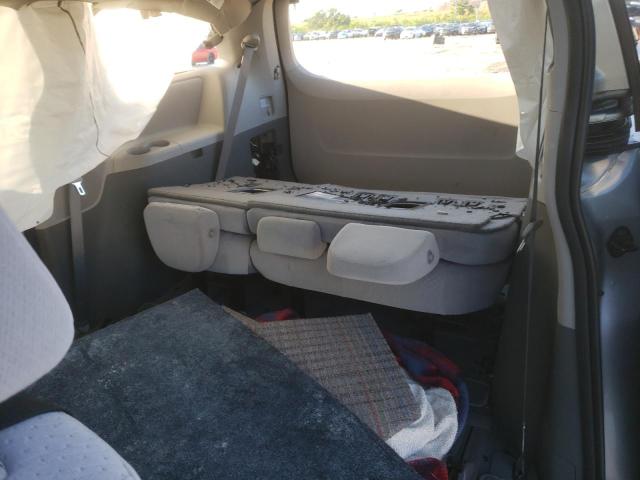 5TDKZ3DC4LS062121 - 2020 TOYOTA SIENNA LE SILVER photo 10