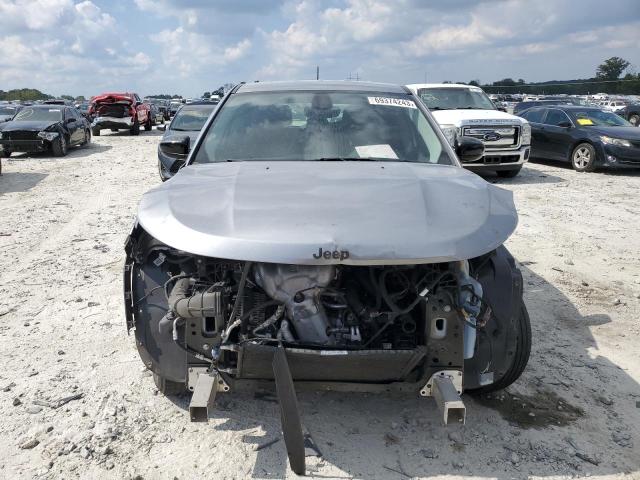 3C4NJCAB8JT255133 - 2018 JEEP COMPASS SPORT SILVER photo 5