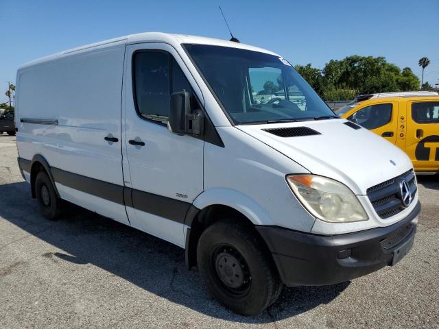 WD3PE7CC5B5608983 - 2011 MERCEDES-BENZ SPRINTER 2500 WHITE photo 4