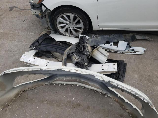 19UDE2F30HA015928 - 2017 ACURA ILX BASE WATCH PLUS WHITE photo 12