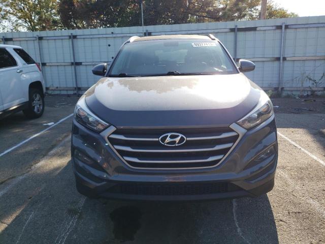 KM8J33A42JU675613 - 2018 HYUNDAI TUCSON SEL GRAY photo 5