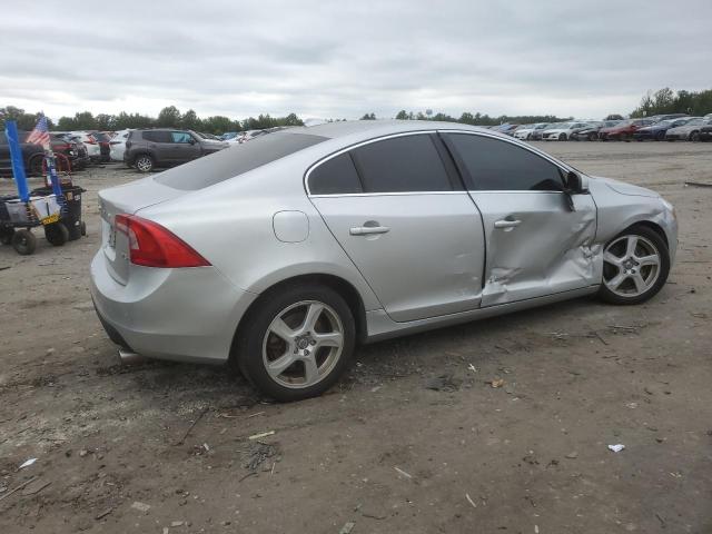 YV1622FS1C2132034 - 2012 VOLVO S60 T5 银色 照片 3