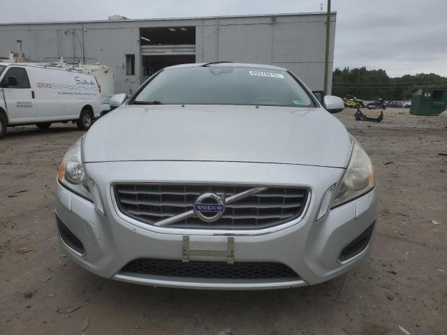 YV1622FS1C2132034 - 2012 VOLVO S60 T5 银色 照片 5
