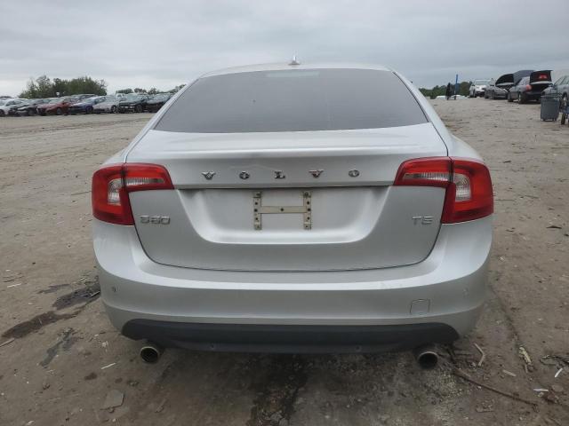 YV1622FS1C2132034 - 2012 VOLVO S60 T5 银色 照片 6