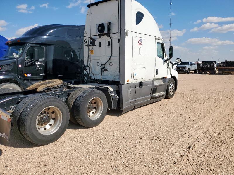 3AKJHHDR1MSMT9004 - 2021 FREIGHTLINER CASCADIA 1 თეთრი ფოტო 4