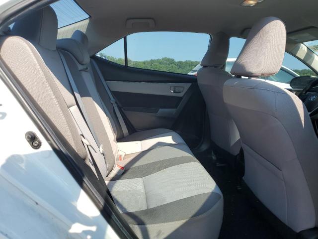 5YFBURHE4JP758951 - 2018 TOYOTA COROLLA L WHITE photo 10