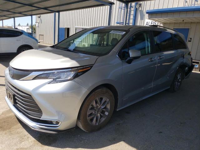 2021 TOYOTA SIENNA XLE, 