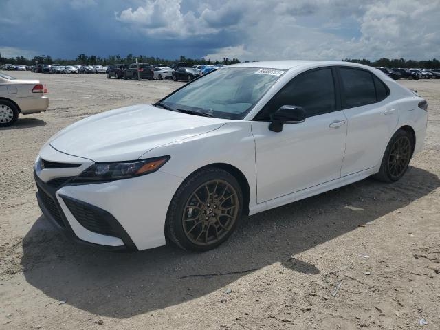 4T1T11AK2PU077581 - 2023 TOYOTA CAMRY SE NIGHT SHADE WHITE photo 1