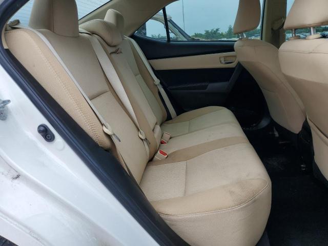 5YFBURHE3JP765812 - 2018 TOYOTA COROLLA L WHITE photo 10