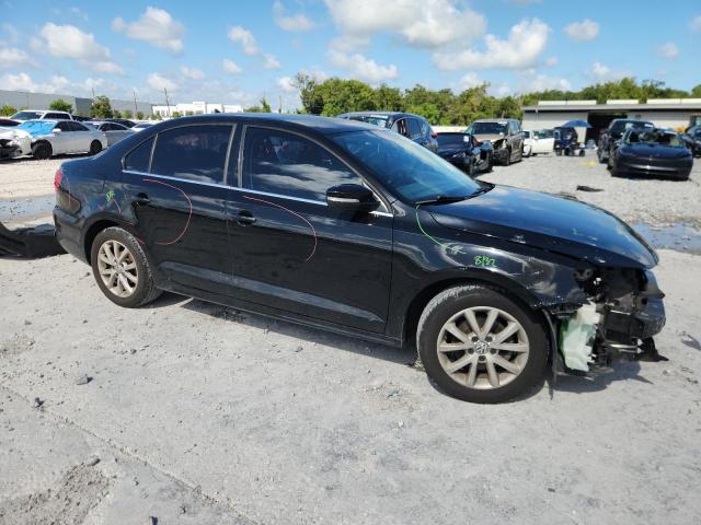 3VWDX7AJ4DM368095 - 2013 VOLKSWAGEN JETTA SE BLACK photo 4