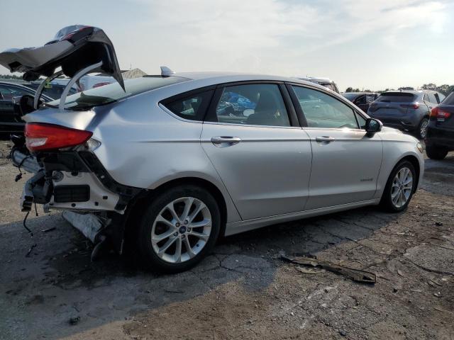 3FA6P0LU8KR240474 - 2019 FORD FUSION SE فضي صورة 3
