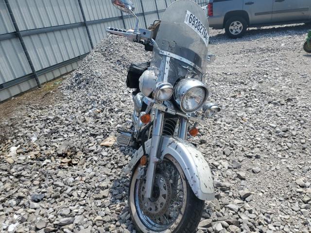 JS1VS55A572112297 - 2007 SUZUKI VL800 SILVER photo 2