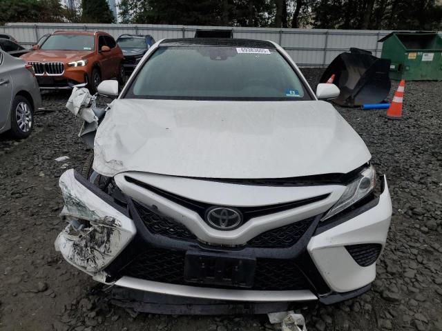 4T1K61BK2LU009867 - 2020 TOYOTA CAMRY XSE WHITE photo 5