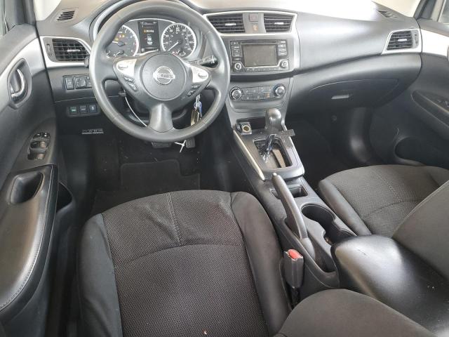 3N1AB7AP1JY324300 - 2018 NISSAN SENTRA S 灰色 照片 8