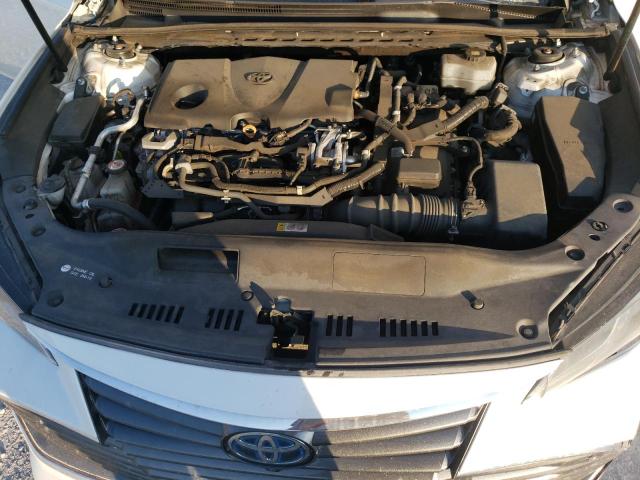 4T1D21FB4LU017919 - 2020 TOYOTA AVALON LIMITED WHITE photo 11