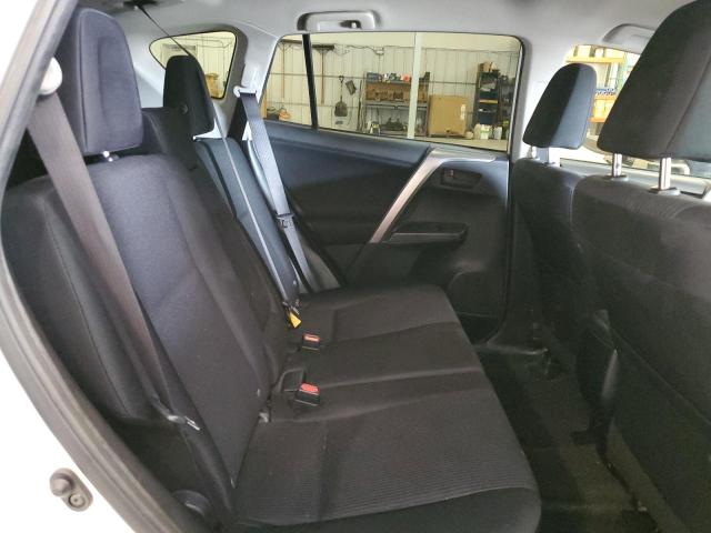 JTMBFREV9GJ056751 - 2016 TOYOTA RAV4 LE 白色 照片 11