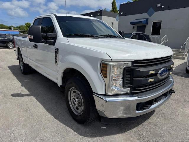 1FT7X2A60KEC91808 - 2019 FORD F250 SUPER DUTY WHITE photo 4