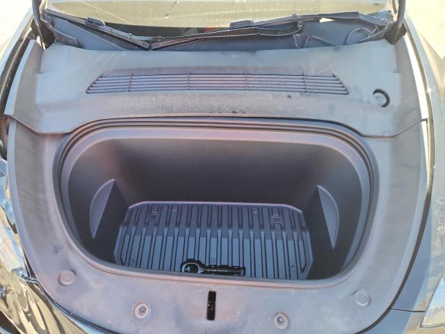 7SAYGAEE4NF559698 - 2022 TESLA MODEL Y BLACK photo 11