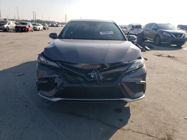 4T1K61AK6PU092680 - 2023 TOYOTA CAMRY XSE 灰色 照片 5