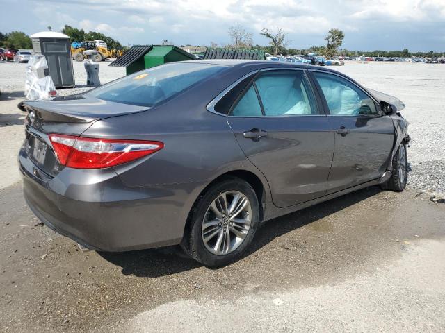 4T1BF1FK4GU174089 - 2016 TOYOTA CAMRY LE 灰色 照片 3