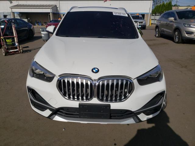 WBXJG9C08M5U30838 - 2021 BMW X1 XDRIVE28I WHITE photo 5